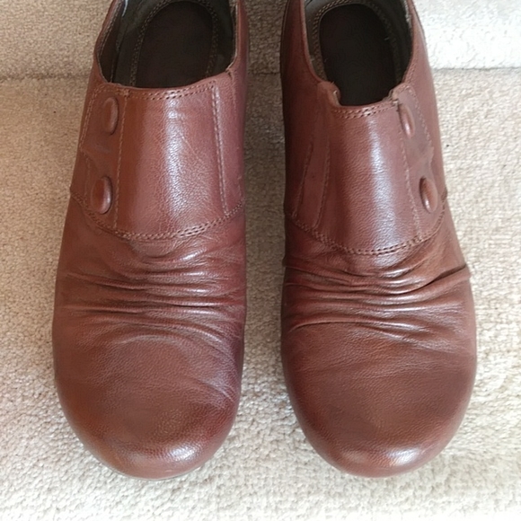 Bare Traps Tyley Leather Scrunchy Heel Booties 9M Brown - Picture 6 of 16